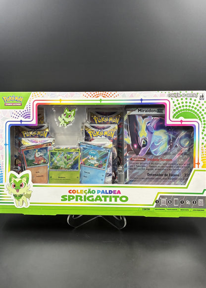BOX | Coleção Paldea Sprigatito | 2023